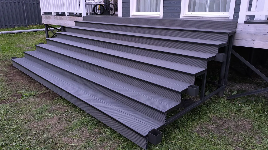 Ступени из ДПК для крыльца, лестницы и террасы 